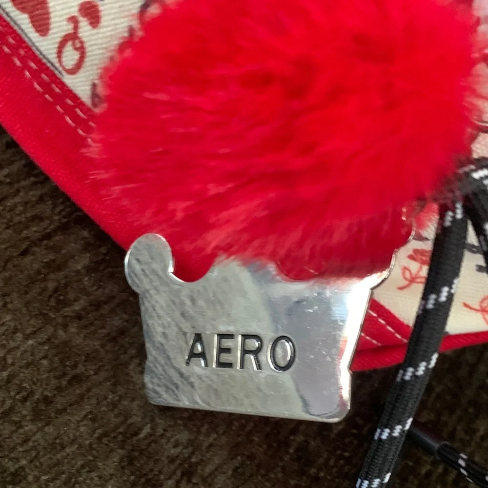 π- EXCLUSIVE! Aeropostale Red and Cream Queen Of Hearts Mini Tote - Picture 10 of 15